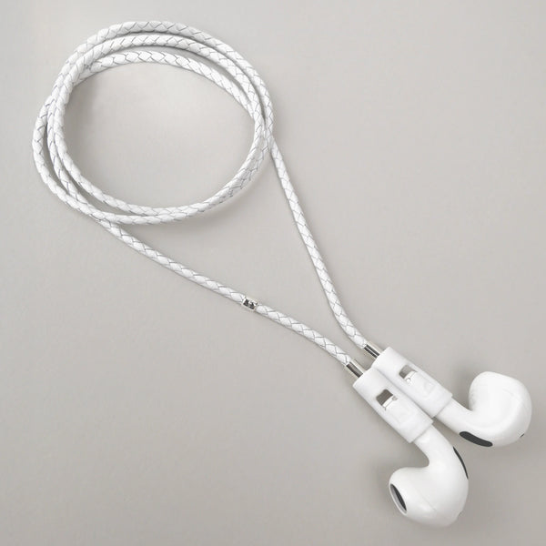 1014_Tapper_AirPods_Pro_Carryi