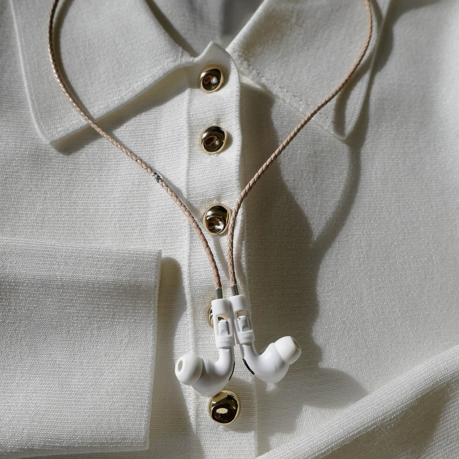 Tapper Lamb Leather AirPods Carrying Strap for All AirPods & AirPods Pro with magnetic lock, secure fit & luxurious hands-free design.