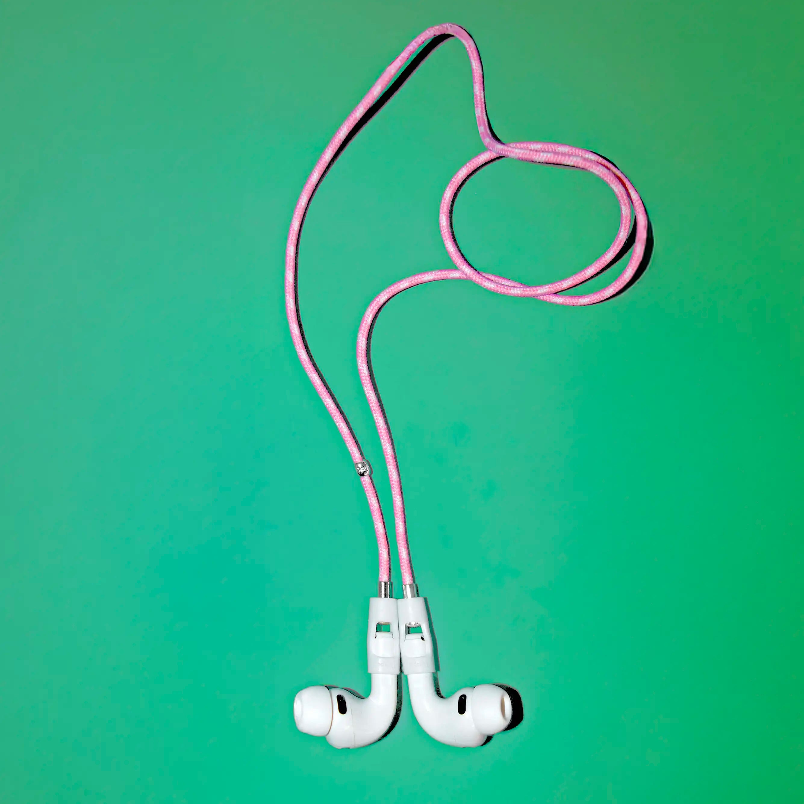 Never lose or misplace your AirPods again. Let the lightweight and durable Tapper Nylon AirPods Strap Necklace keep track of your AirPods and AirPods Pro by eliminating the need to hold them in your hands, drop them into your pockets, or risk losing them if they fall out of your ears. Comes with a built-in magnetic lock that snaps the AirPods around your neck, forming a sleek necklace and making them easily accessible. AirPods Strap compatible with Apple AirPods & AirPod Pro (1st, 2nd, 3rd, 4th generation)