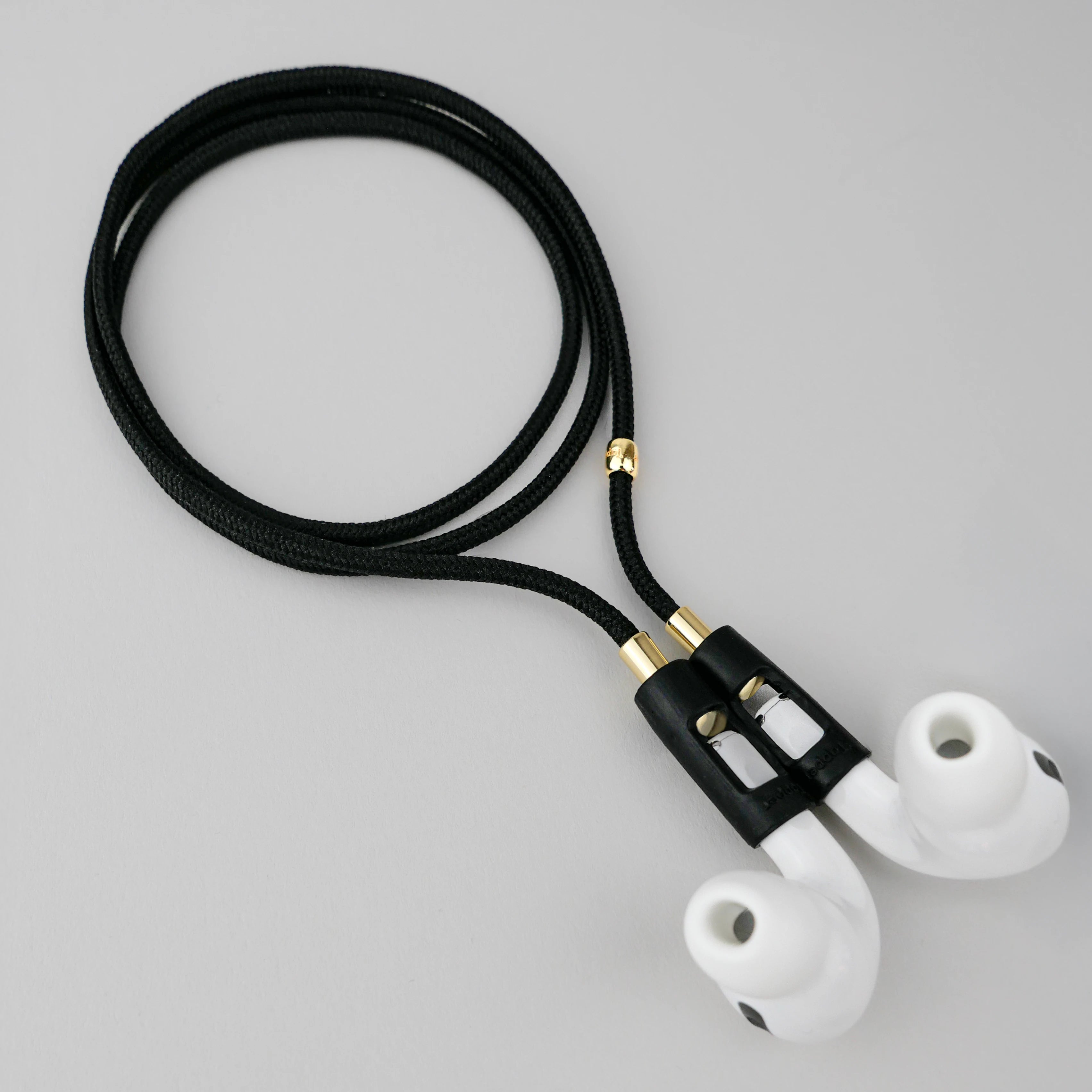 Strap for All AirPods - Black Nylon / 18K Gold