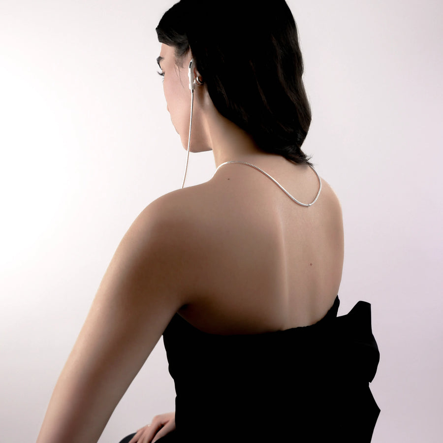 Tapper's real 925 silver plated original tech jewelry foxtail chain protects your AirPods. The luxurious, elevated and accessible necklace plated in precious metals steps up your AirPod jewellery game. Worried about losing your AirPods? Magnetic lock for convenient and hassle-free safekeeping around the neck. The next must-have AirPods accessory crafted for ultimate luxury. Compatible with all generations of Apple AirPods and AirPods Pro. Designed in Sweden by Tapper. Free Express Shipping at gettapper.com