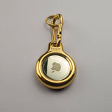 18K Gold Plated AirTag Holder & Case – Luxurious and Secure – A refined metal carabiner case designed to elegantly secure your AirTag to keys, bags, luggage, and more. Crafted by Tapper in Sweden.