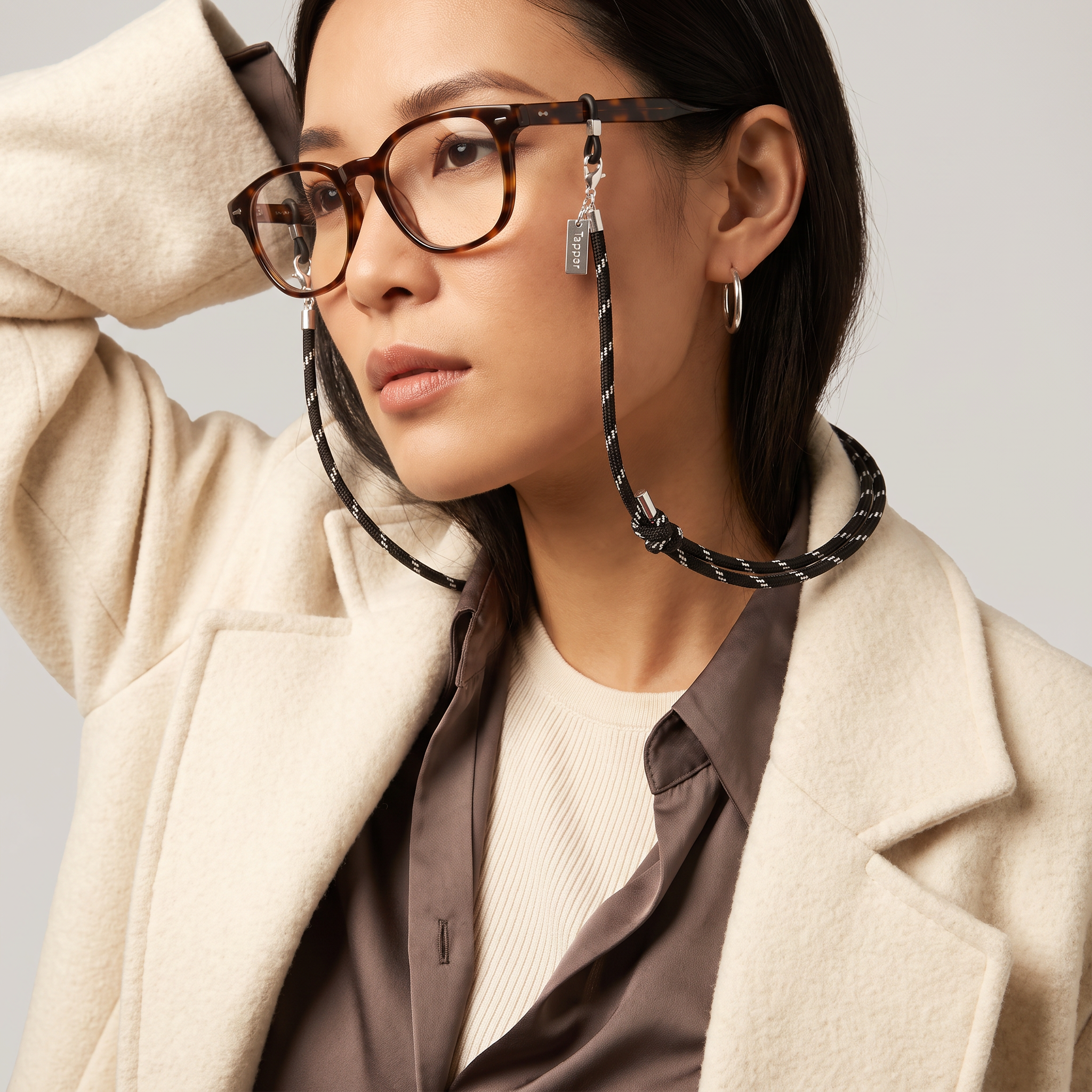 Adjustable Eye Glasses Strap with 925 Silver Detailing – A stylish and functional accessory to keep your eyeglasses or sunglasses secure. Designed in Sweden for elegance and versatility.