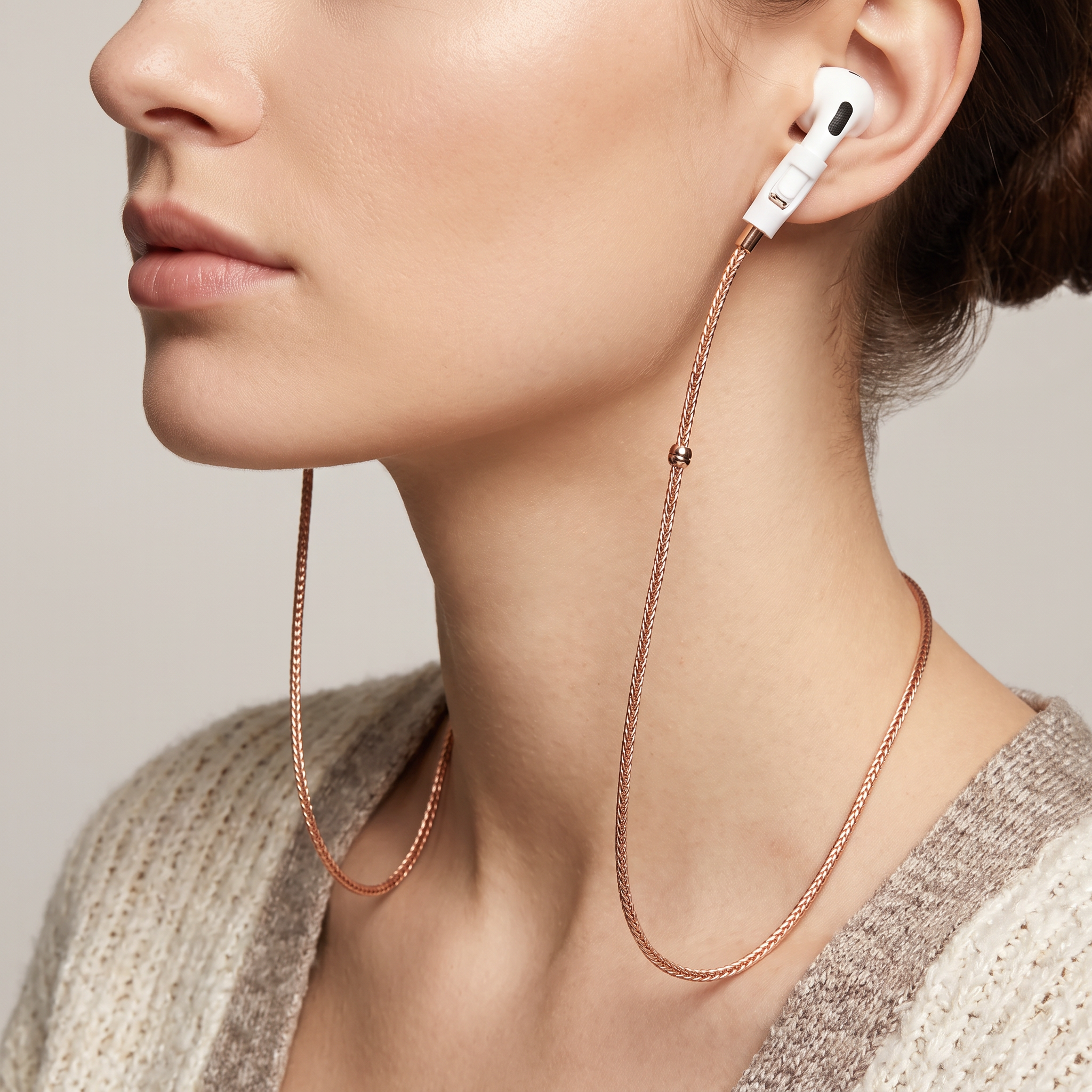 Tapper's real 18K rose gold plated original tech jewelry foxtail chain protects your AirPods. The luxurious, elevated and accessible necklace plated in precious metals steps up your AirPod jewellery game. Worried about losing your AirPods? Magnetic lock for convenient and hassle-free safekeeping around the neck. The next must-have AirPods accessory crafted for ultimate luxury. Compatible with all generations of Apple AirPods and AirPods Pro. Designed in Sweden by Tapper. Free Express Shipping.