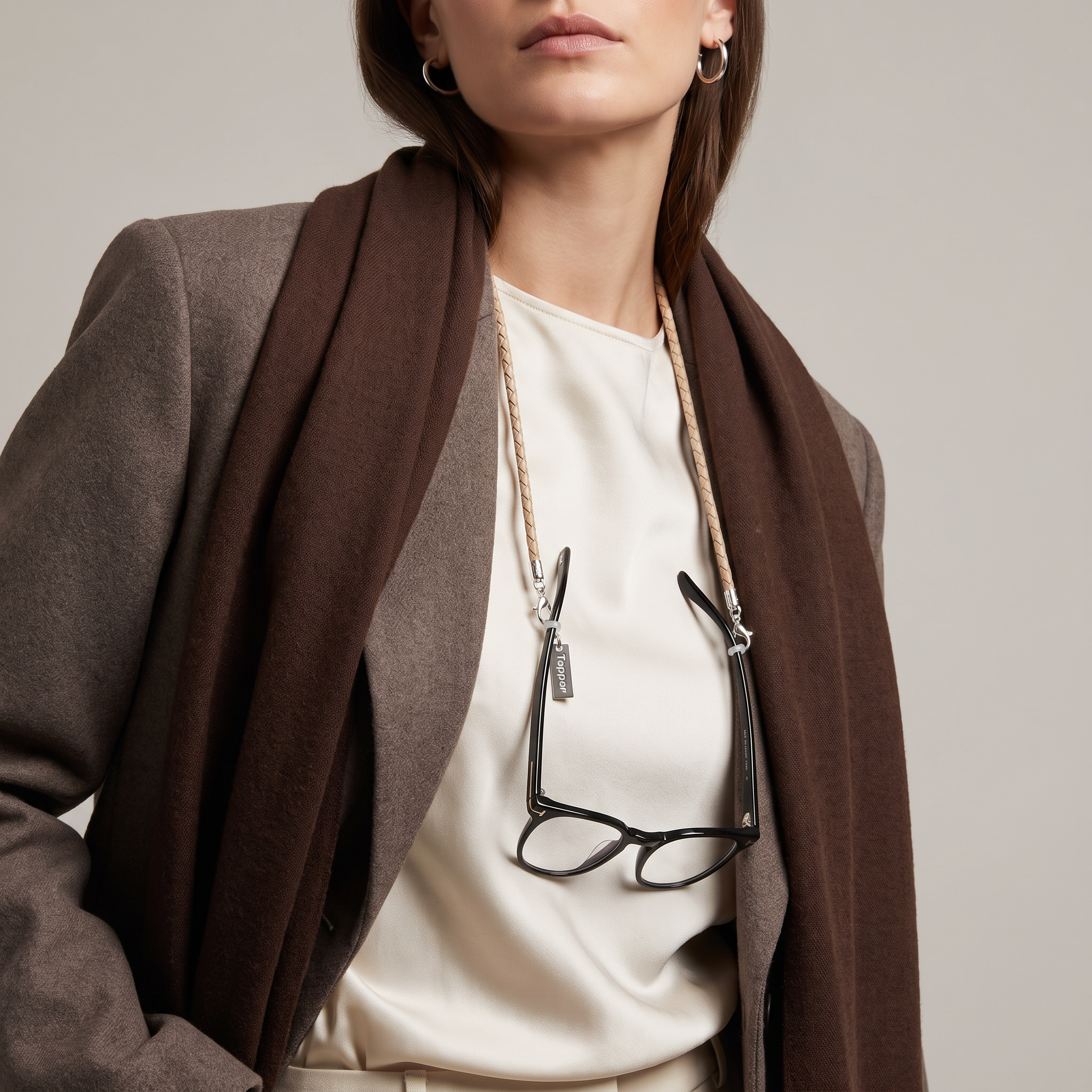 Luxury Lamb Leather & 925 Silver Eye Glasses Strap – Keep your sunglasses or eyeglasses secure in style with this finely crafted leather strap. Designed in Sweden for elegance and versatility.