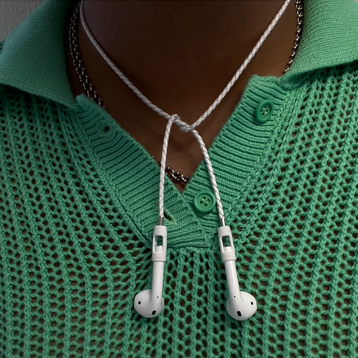Tapper Lamb Leather AirPods Carrying Strap for All AirPods & AirPods Pro with magnetic lock, secure fit & luxurious hands-free design.